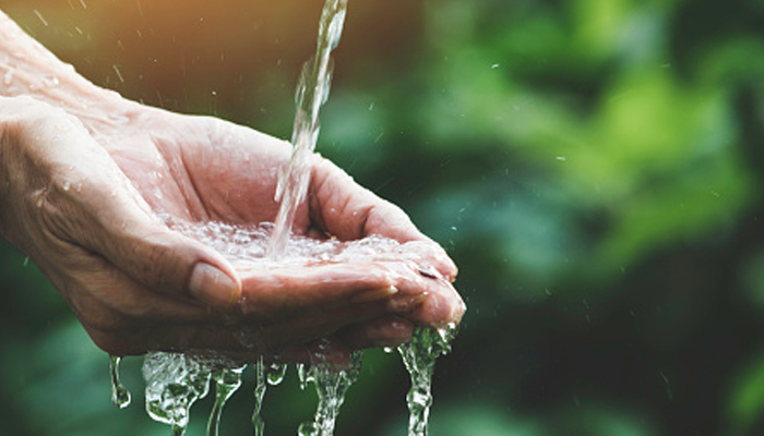Tangan air wudhu