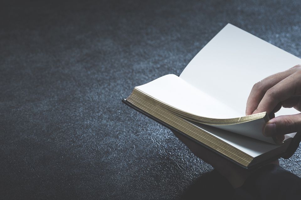 Xr:d:dafsbq8slxa:363,j:1029475159730026738,t:23091204